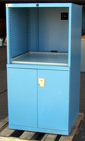 LISTA Industrial Computer Cabinet - Click Image to Close