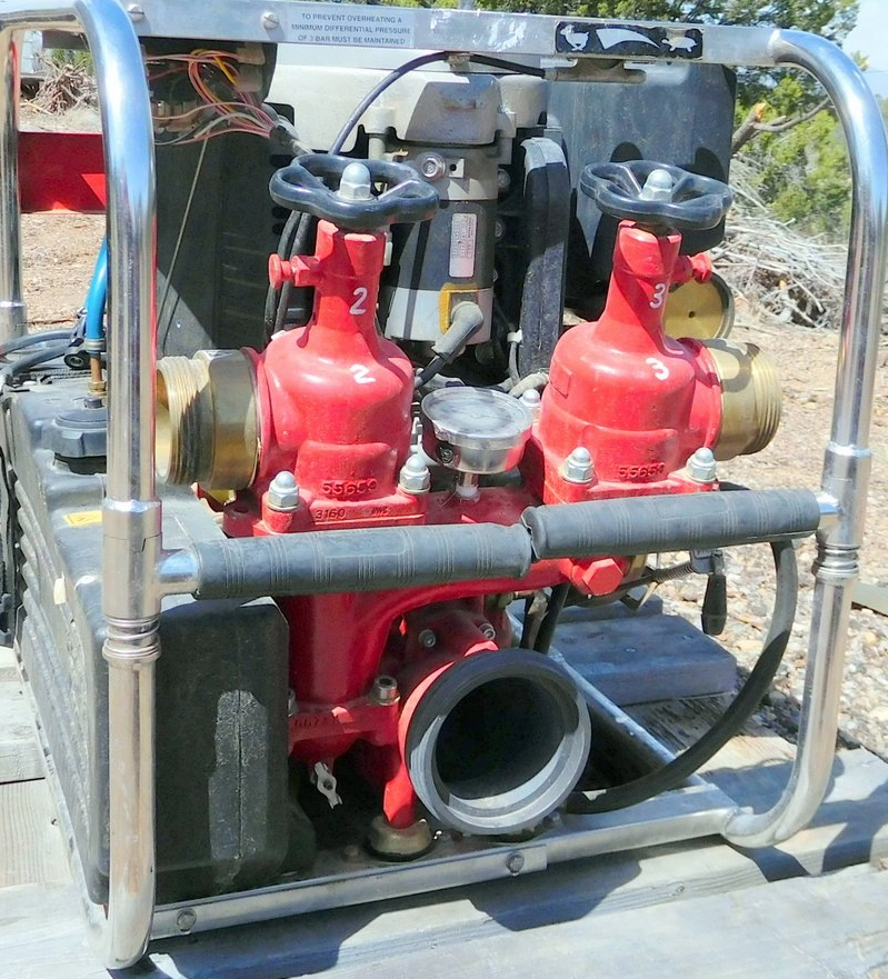 Hale/Godiva portable fire pump 264 gpm 334 foot head 3 cyl