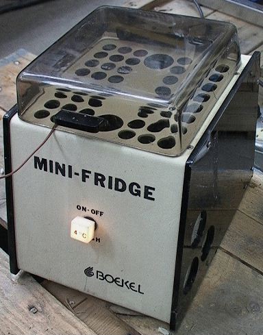 Desktop Test-Tube Vial Mini-Fridge Cooler - Click Image to Close