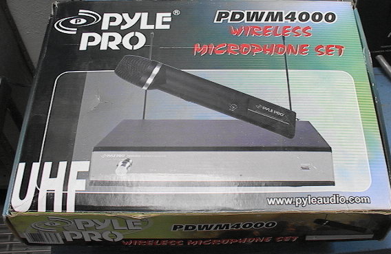 PYLE PRO PDWM4000 UHF Wireless Microphone Set - Click Image to Close