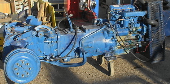 Ford 3000 3 cylinder diesel tractor engine & frame - Click Image to Close