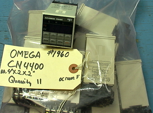 Omega CN4401CV-A Temperature/Process Controller Degrees F - Click Image to Close