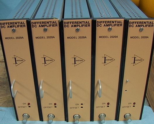 Five Differential DC Amplifier Plug-in Modules Model 2020A