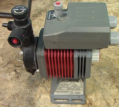 Iwaki Metering Pump with variable rate and variable stroke