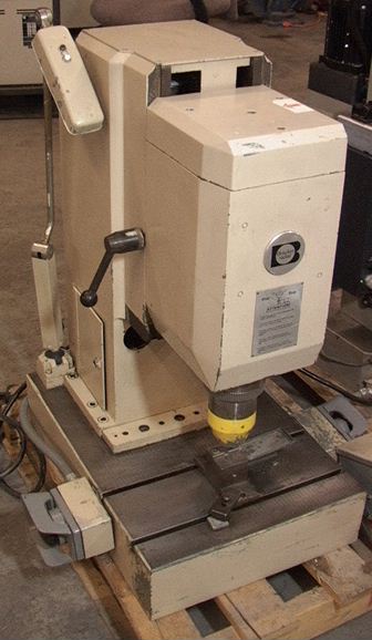 Bracker PN 210 Radial Press Orbital Head Forming Machine made in