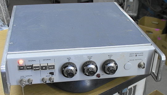 Hewlett Packard HP 8403A RF Modulator - Click Image to Close