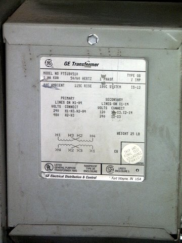   caja de energía para proporcionar tensiones más bajas para el