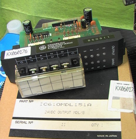 General Electric PLC Output Module 24 VDC 8 Circuits Model #