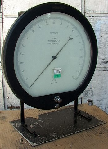HEISE H31114 1000 PSI 10" Temp Compensated Pressure Gauge on - Click Image to Close