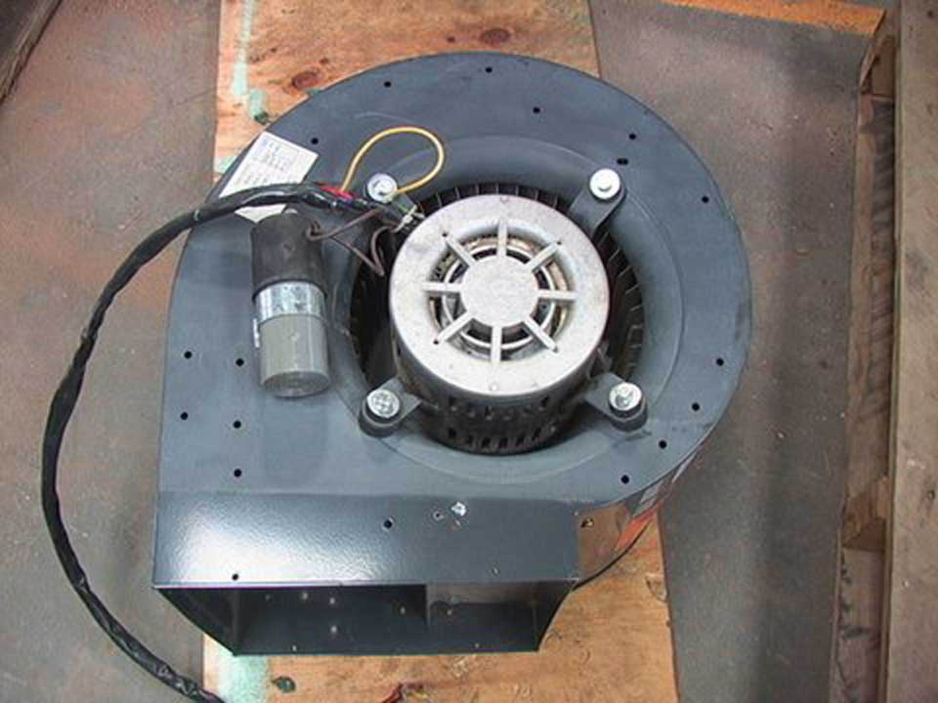Dayton 4-Speed 1638 CFM Blower 1/3 hp 115 VAC Model 1XJX9 A - Click Image to Close
