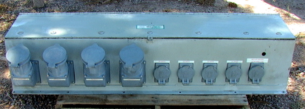 Large Penn Panel Power distribution panel box + 9 receptacles 52