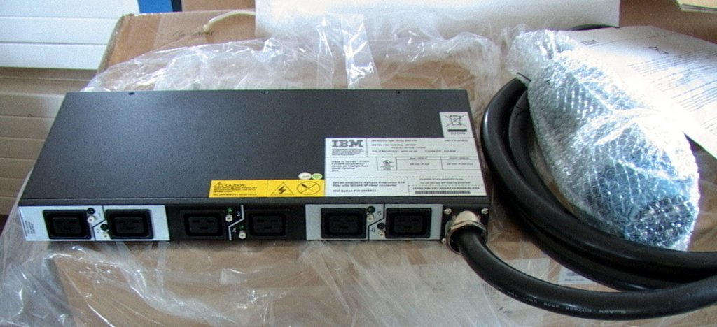 IBM Model 9306-RTP Type 39Y8926 Power Distribution Panel