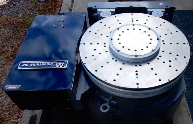 NEW Ultradex 24" Heavy-Duty Vertical or Horizontal Rotary Table - Click Image to Close