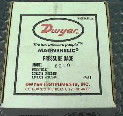 NEW Dwyer Magnehelic 2010 air pressure gage 0-10"WC