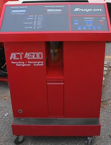 Snap-On ACT 4500 Recycling/Recharging Refrigerant System
