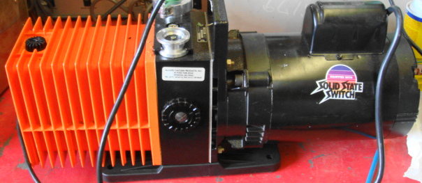 Alcatel 2008A Vacuum Pump .5hp 7cfm 2-stage - Click Image to Close