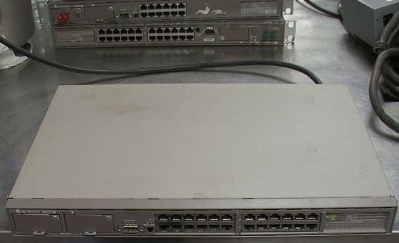 BayStack 10Base-T Hub 24-Port