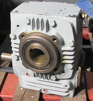10:1 Ratio shaft-mount speed reducer worm-gear right-angle gear